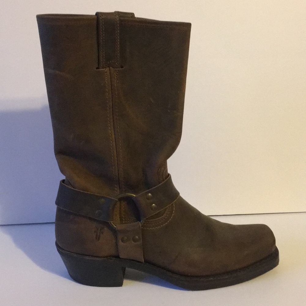 Frye western style boots. Size 9.5. Gently used.